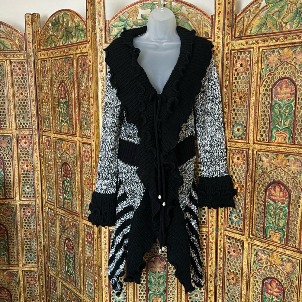 Black and White Ruffle Sweater by Papillion - Size M